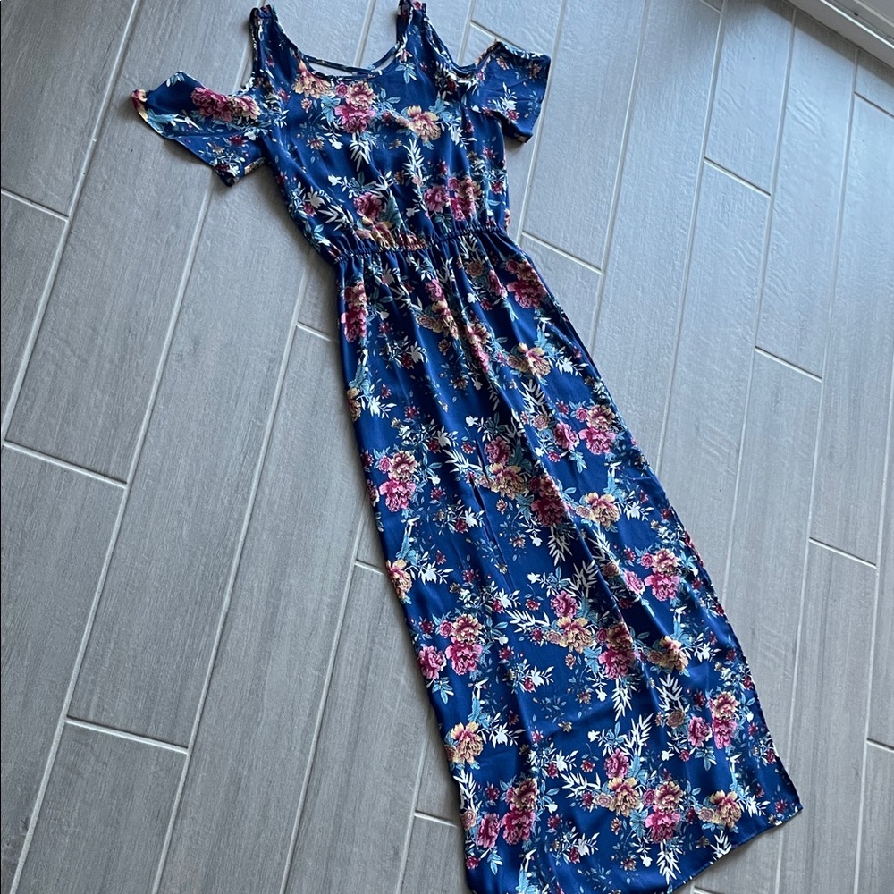 Floral Cold Shoulder Maxi Dress